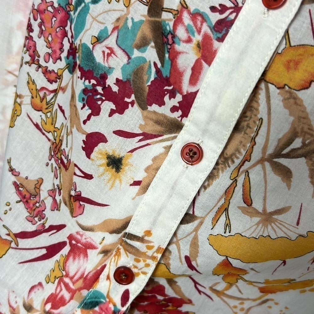University Club Floral Blouse - Picture 4 of 8
